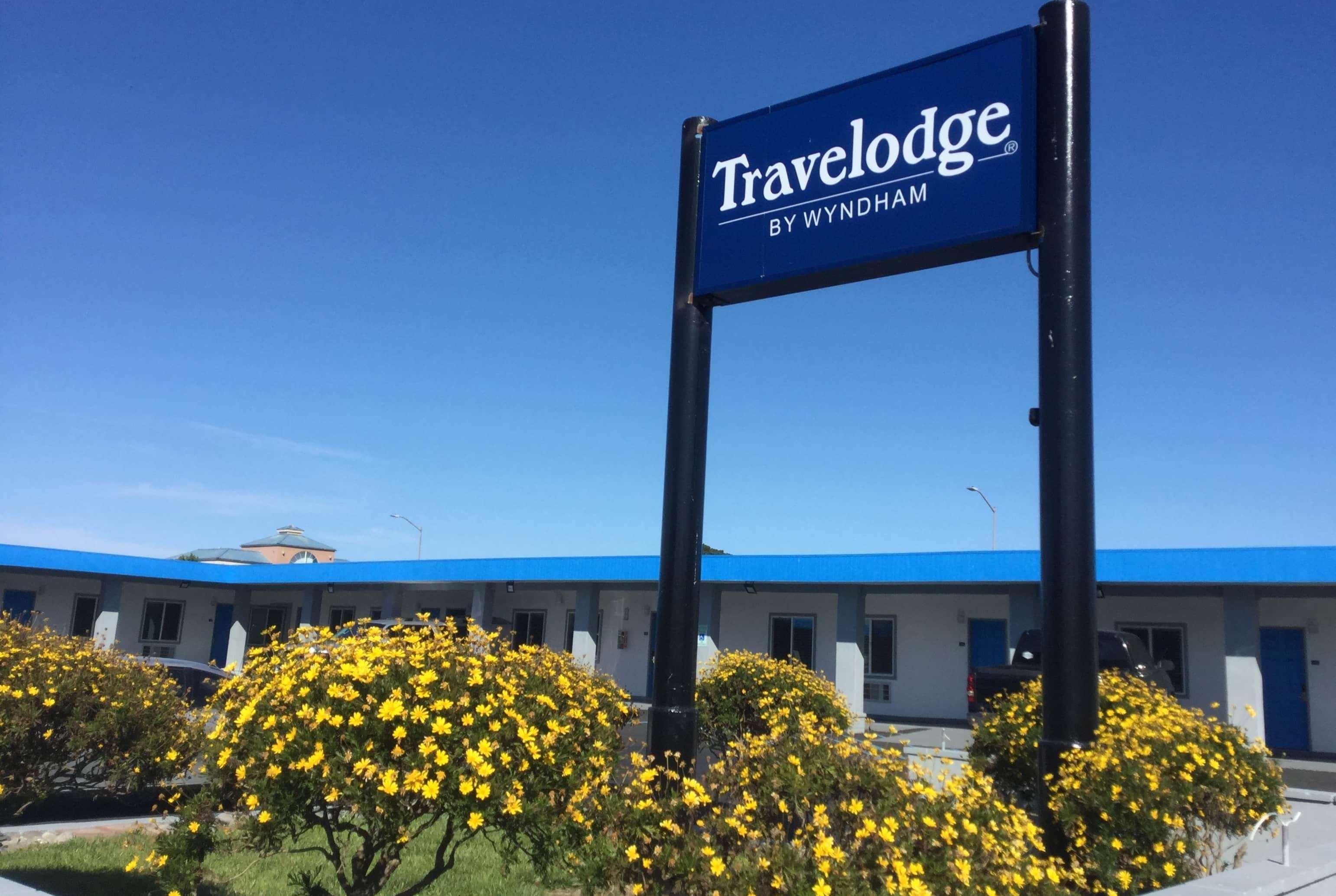 Travelodge By Wyndham Кресент-Сіті Екстер'єр фото